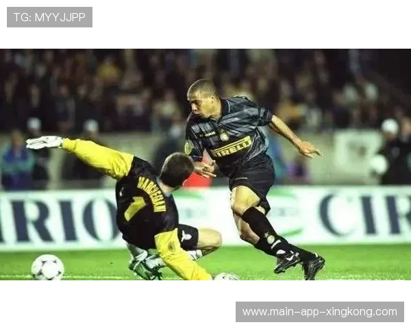 国际米兰传言欲购入C罗式的头球杀手提升定位球效率 国际米兰传言欲购入C罗式的头球杀手提升定位球效率