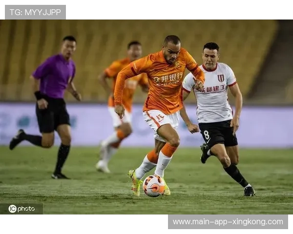 成都蓉城一记穿透传递带来巨大惊喜 成都蓉城一记穿透传递带来巨大惊喜