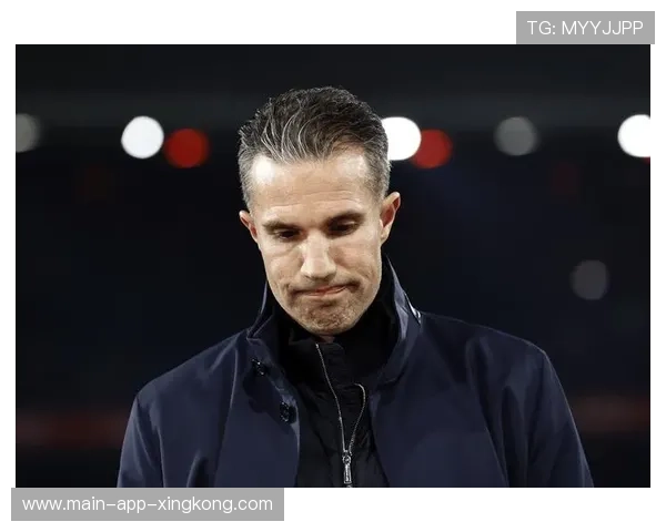 费耶诺德中场球员在赛季中展现出色控制力