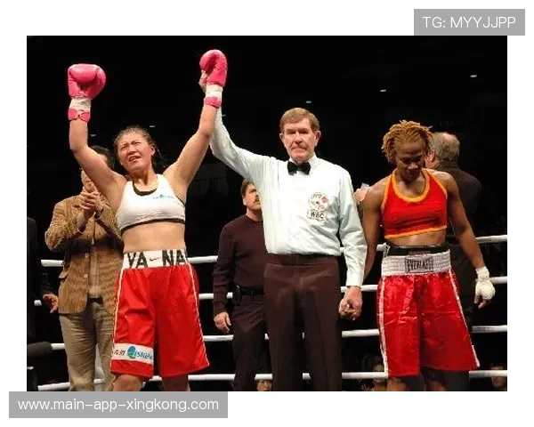 拳击世界比赛裁判判罚与观众热议齐飞 拳击世界比赛裁判判罚与观众热议齐飞