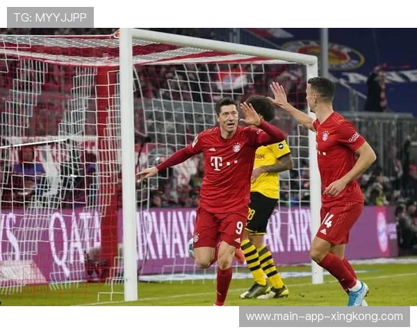 莱万转身扫射命中再展锋线效率